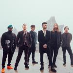 artist image Maroon 5 Pay Phone Overexposed