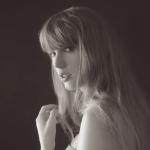 artist image Taylor Swift cardigan минус folklore